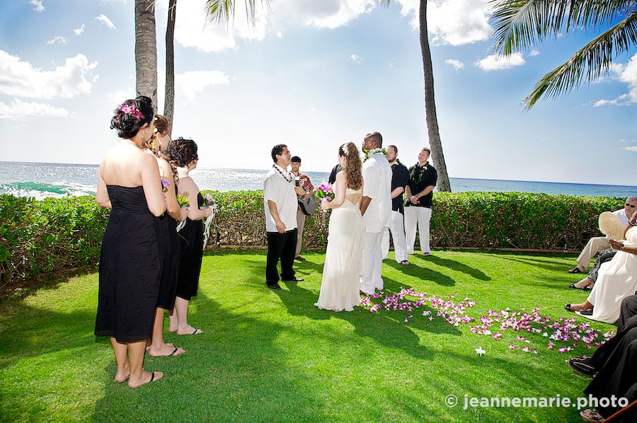 jeannemarie-photo-hawaii-wedding-paradise-cove-7