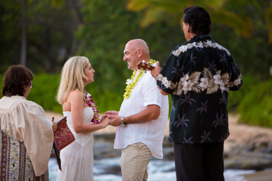 wedding ceremony, oahu, Lanikuhonua, sunset, portrait, couple, love