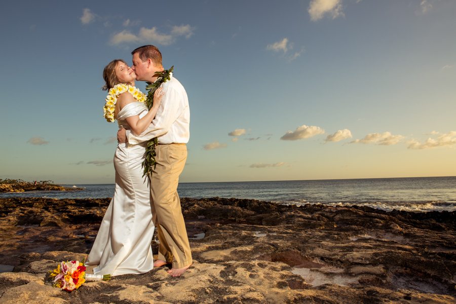 wedding ceremony, oahu, Lanikuhonua, sunset, portrait, couple