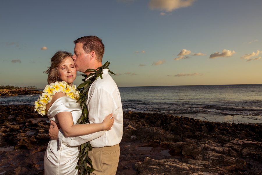 wedding ceremony, oahu, Lanikuhonua, sunset, portrait, couple