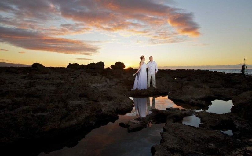 Hawaii destination wedding, north shore, oahu, beach sunset