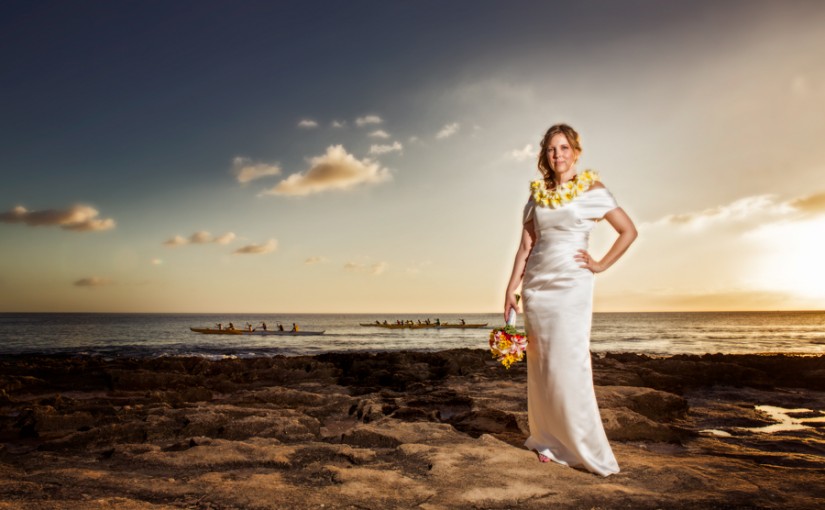 hawaii bride sunset paddler