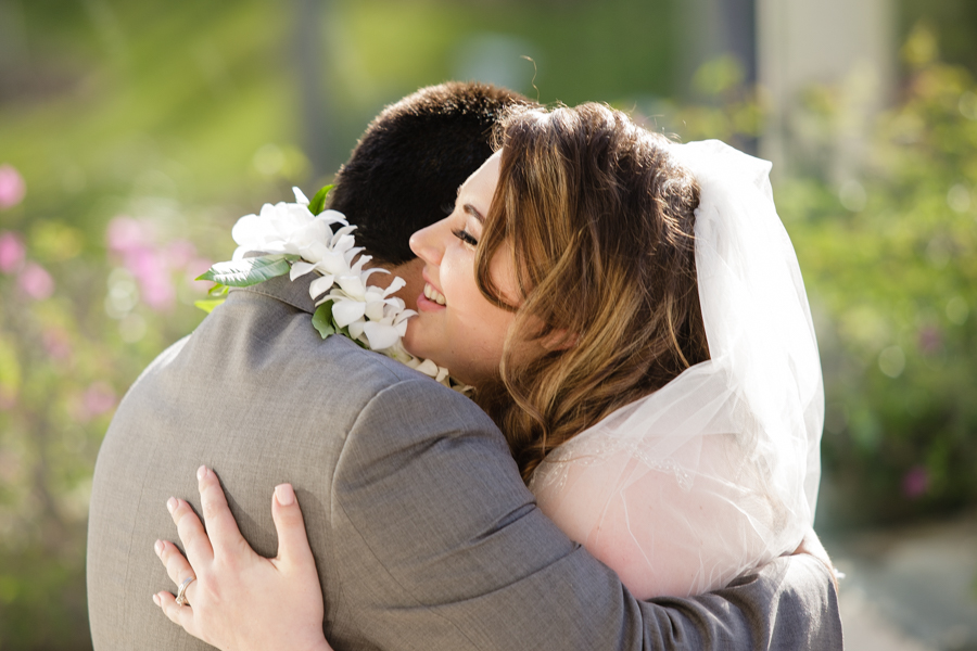 Writing Your Wedding Vows, Waikiki, Oahu, Destination wedding