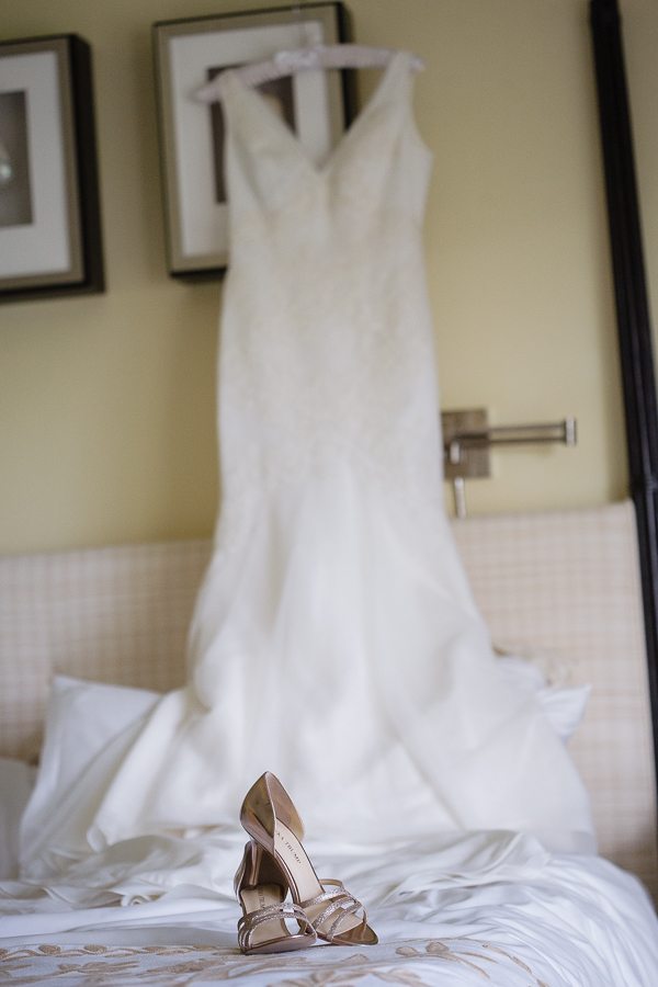 Simple Elegance Hawaii Wedding, Kahala, bridal gown