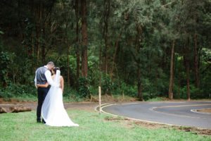bridal dress veil groom hawaii