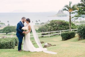 hawaii bride and groom, hawaii destination wedding photographer
