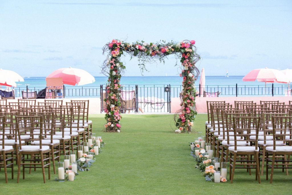 outdoor wedding hawaii, luxury outdoor wedding oahu, ceremony flowers, outdoor wedding arbor, wedding arbour