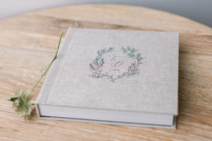 Wedding photo album, custom wedding album