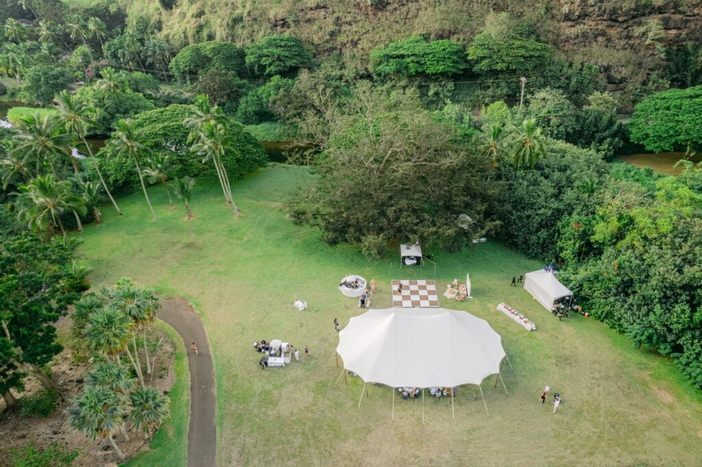 Hawaii Destination wedding Waimea Valley