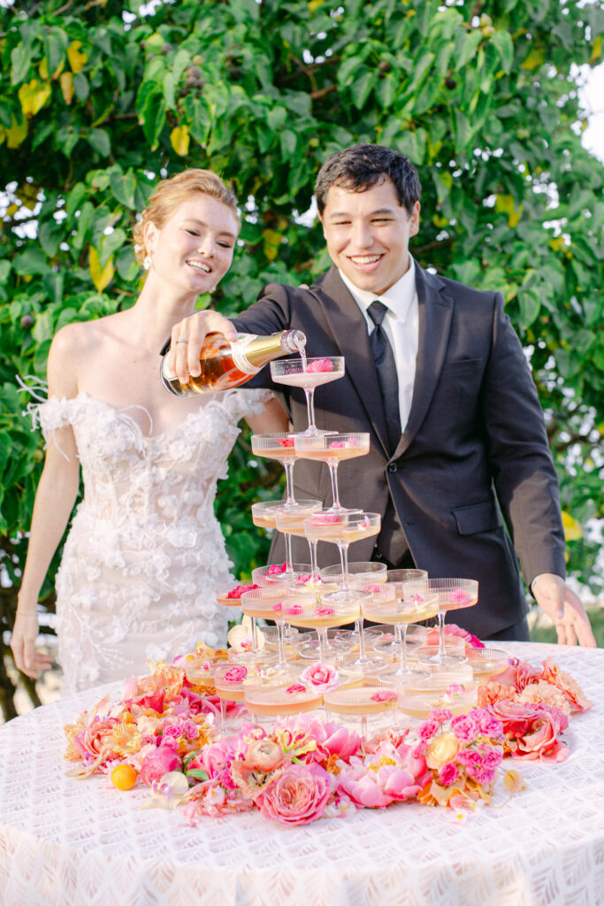 Champagne tower wedding, Hawaii wedding phototgrapher
