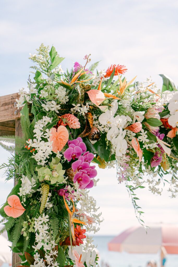 tropical wedding arch hawaii